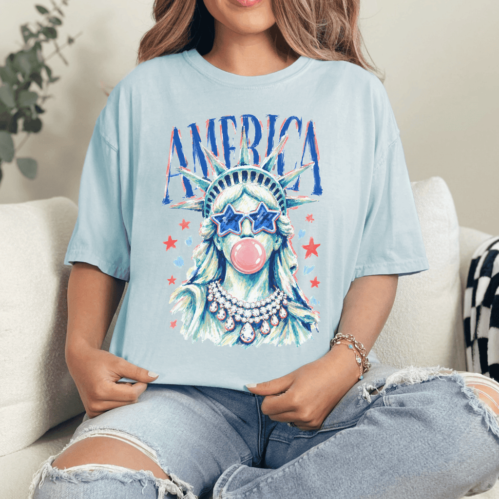 Preppy Brushstroke Statue of Liberty Graphic Tee