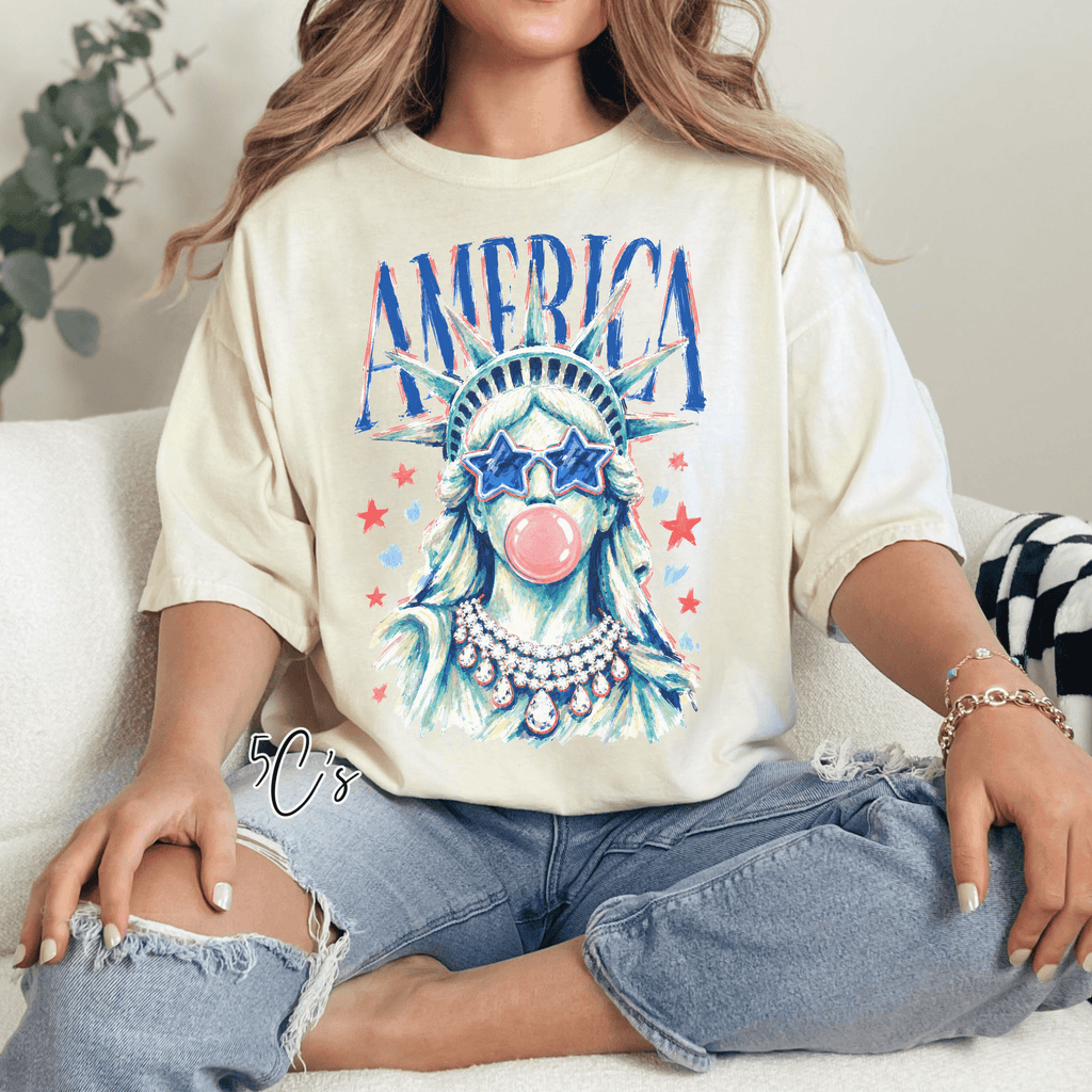 Preppy Brushstroke Statue of Liberty Graphic Tee