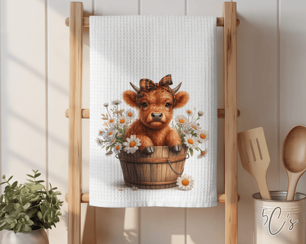 Highland Cow Daisies Dish Towel